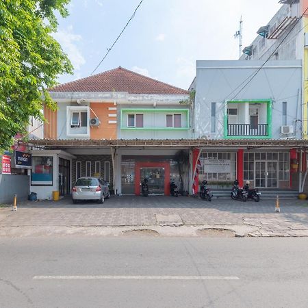 מאלאנג Reddoorz At Ciliwung Guest House Syariah מראה חיצוני תמונה